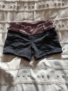 Lululemon Women’s Black Active Shorts with Mauve Stripe Waistband